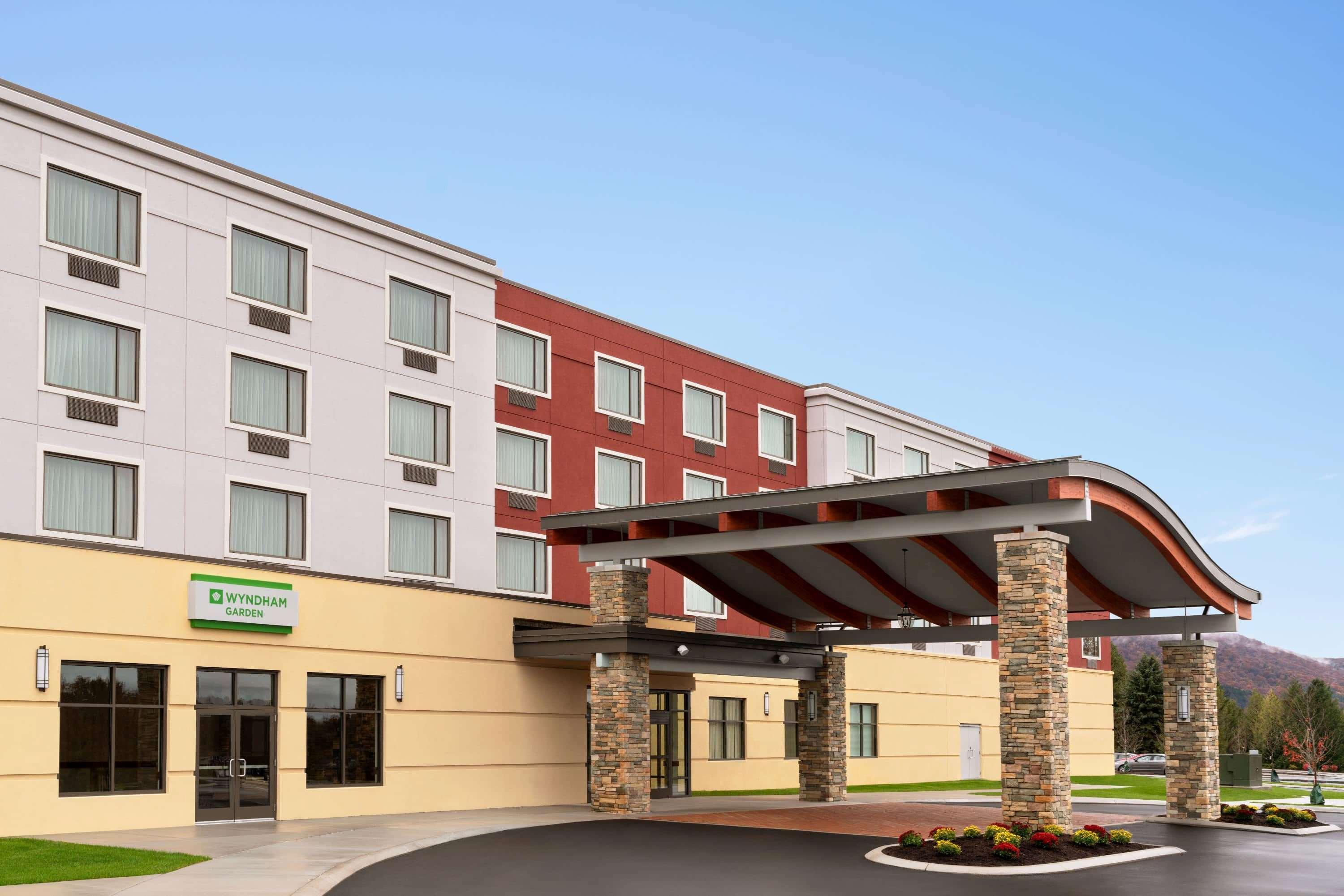 Wyndham Garden State College Hotel Boalsburg Eksteriør billede