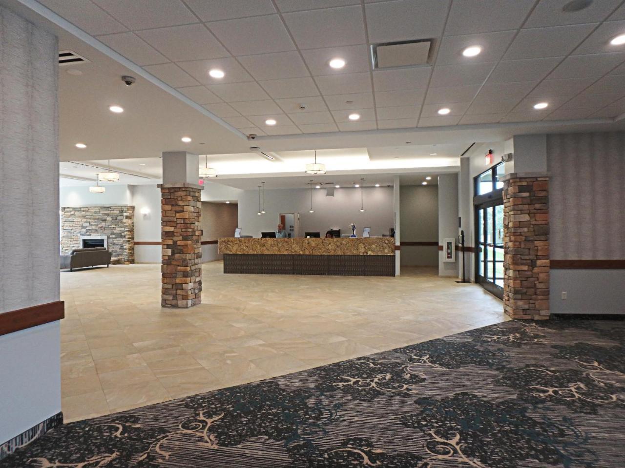 Wyndham Garden State College Hotel Boalsburg Eksteriør billede